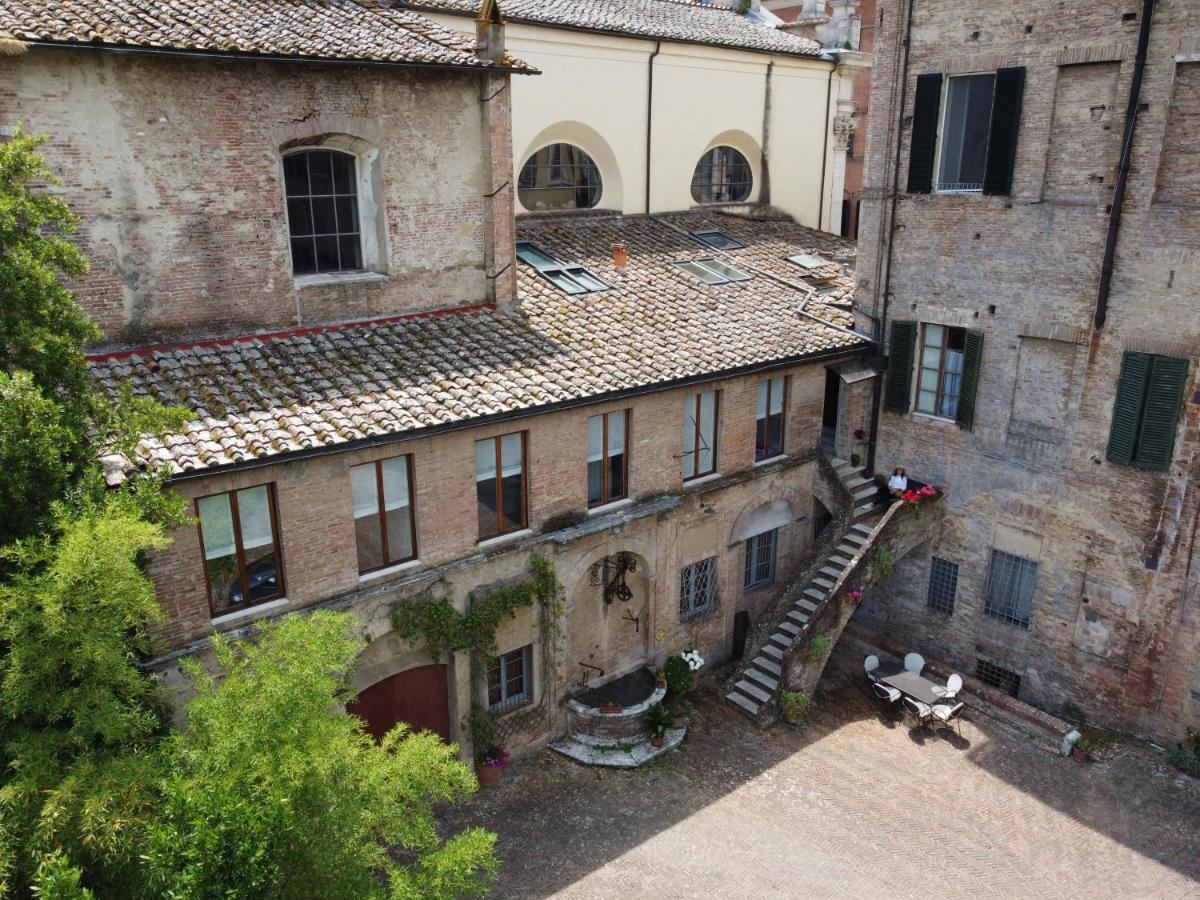 B&B Palazzo Bruchi Сиена Екстериор снимка